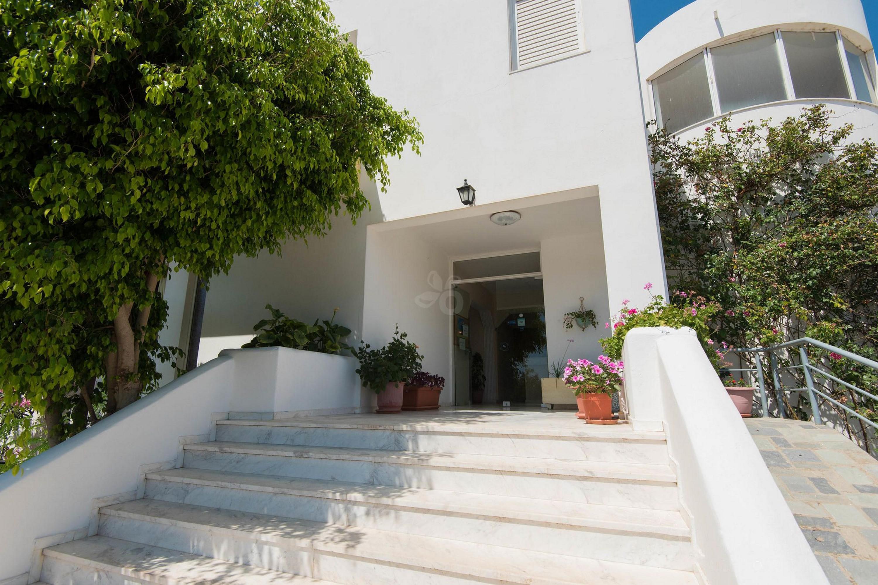 Leonidas Hotel & Studios Kos Town Exterior photo